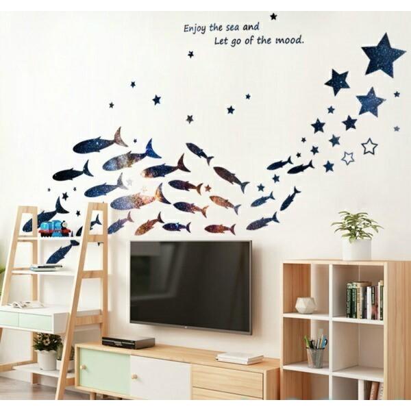 ウォールステッカー 魚 動物 宇宙 別倉庫からの配送 壁紙 子供部屋 おしゃれ ステッカー シール 子供 海 かわいい 女の子 お風呂 星 ブルー Vr061 窓 イルカ 海の中 男の子 惑星