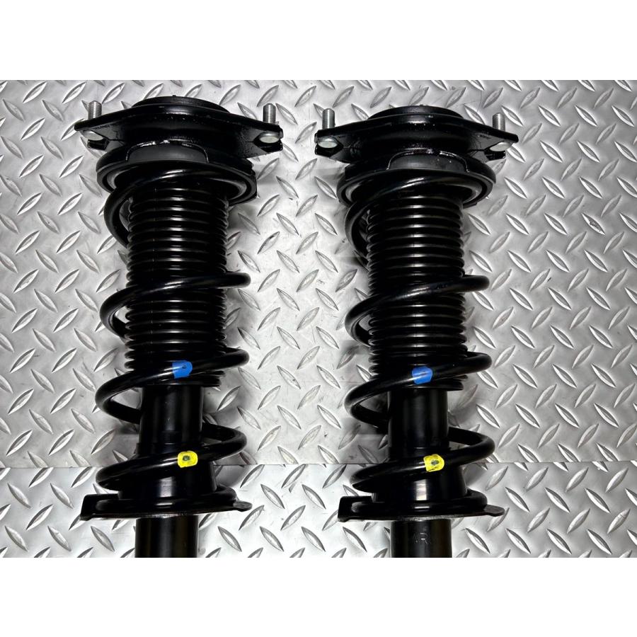 GR86 ZN8 純正サス　(新車外し) 新車外し GR86 ZN8 純正 サスペンション 【公式通販】