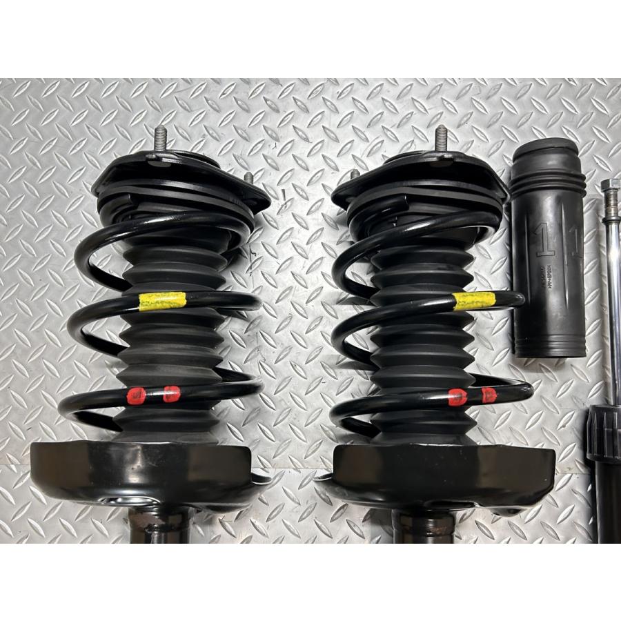 ★新車外し★210系 カローラスポーツ 純正サスキット　ストラット トヨタ 210系 カローラスポーツ 純正 サスキット 品番48510