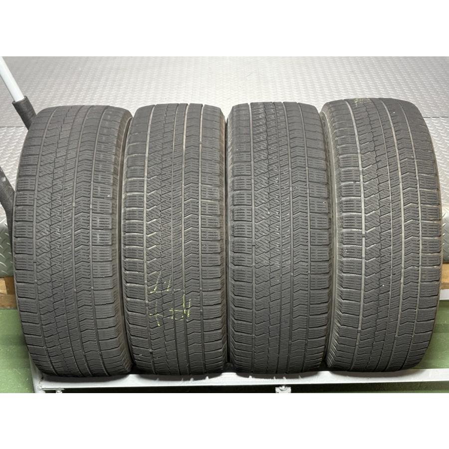 【ハリアー/RAV4/NX等】ラ・ストラーダ LF-SPORT 17インチ 7.0J+38 5穴114.3 ブリザック VRX2 225/50R17 ブリヂストン BLIZZAK (25010010) |  | 09