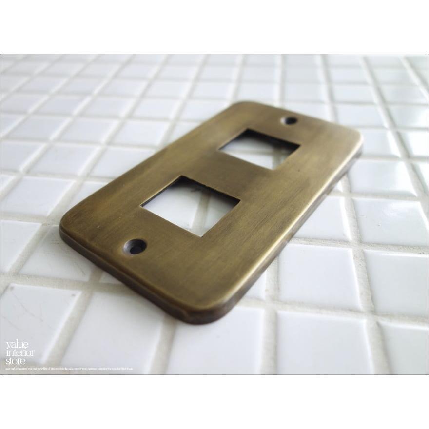 真鍮コンセントカバーDO スイッチカバー コンセントプレート スイッチプレート レトロ調 アンティーク調 無垢の真鍮 DIY |  | 03