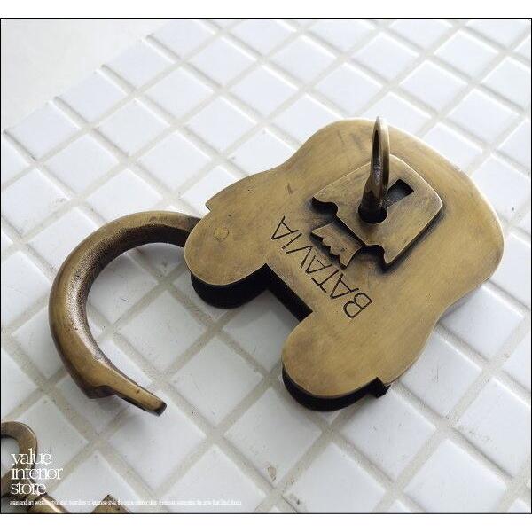 真鍮南京錠BATAVIA ブラスロック 鍵 錠前 カギ 大型 真鍮金物 エスニック 手作り インドネシア製 レトロ調 幅9cm × 長さ12.5cm(約) |  | 03