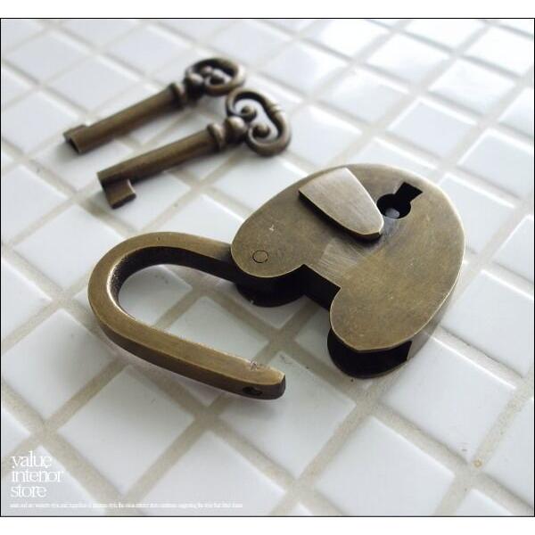 真鍮南京錠x033 ブラスロック 鍵 錠前 カギ 大型 真鍮金物 エスニック 手作り 南京錠と鍵×2個セット レトロ調 幅5.5cm × 長さ9cm(約) |  | 03
