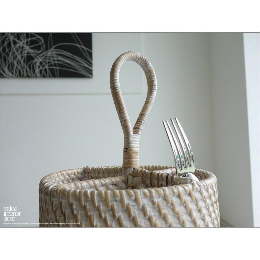 ラタンマルチスタンドWW カトラリースタンド 手編み 小物入れ 取っ手付キッチン収納 ナチュラルホワイト 籐 ハンドメイド 自然素材 |  | 02