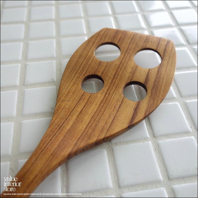 チーク無垢材フライ返しDOT へら ヘラ キッチンツール ナチュラル 木製 調理器具 手作り 銘木 本チーク 自然素材 天然素材 長さ約29cm |  | 01