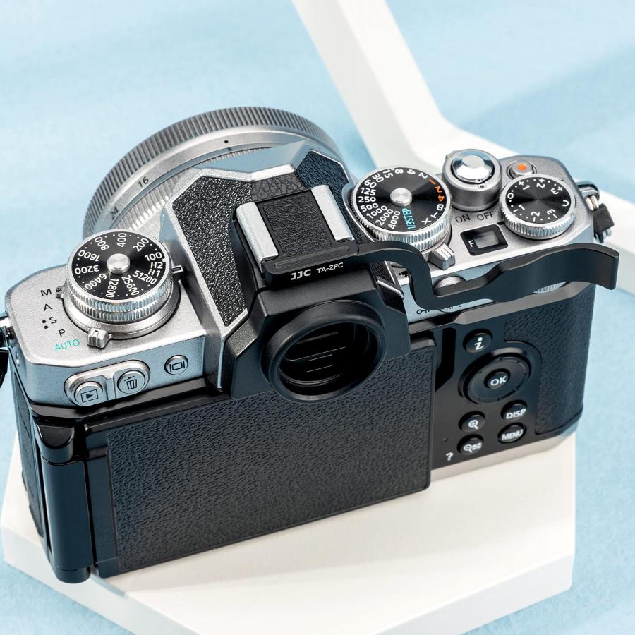 Nikon Zfc レンズとグリップ付き(美品) l.jpg