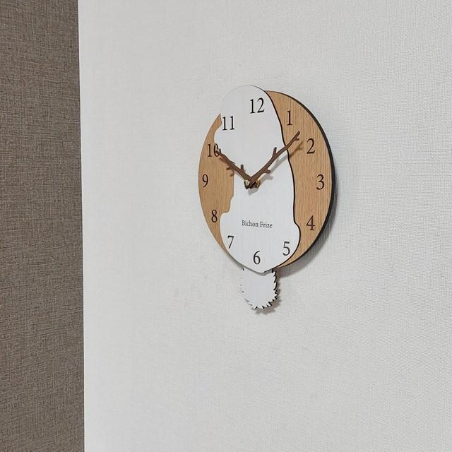 木とワンちゃん　はみ出しワンちゃん　壁掛け時計　2点セット 木とワンちゃん はみ出しワンちゃん 壁掛け時計 2点セット 木とワンちゃん