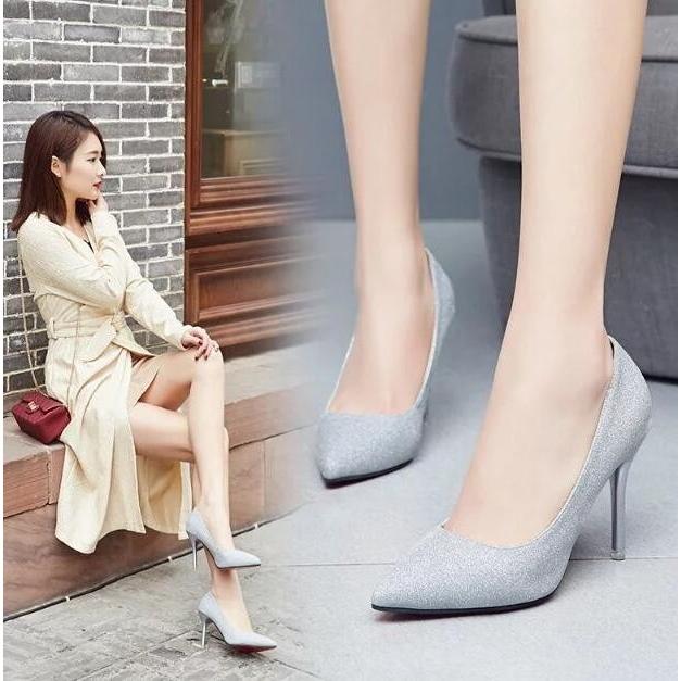 靴 レディース パンプス 歩きやすい ヒール 痛くない パンプス パーティー 結婚式 お呼ばれ ラメ キラキラ ポインテッドトゥ ハイヒール Lb18augggx29 ヴァラライ 通販 Yahoo ショッピング