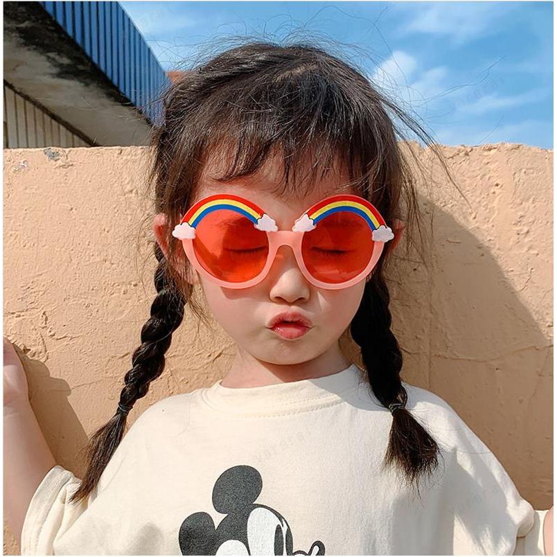 可愛い Rainbow 虹 Kids 韓国風 大人気 ベビー 個性 全5色 きれいめ 軽量 ｕｖカット おしゃれ キッズ 遮光 子供用 サングラス Lsyxl0724rtmj09 ヴァラライ 通販 Yahoo ショッピング