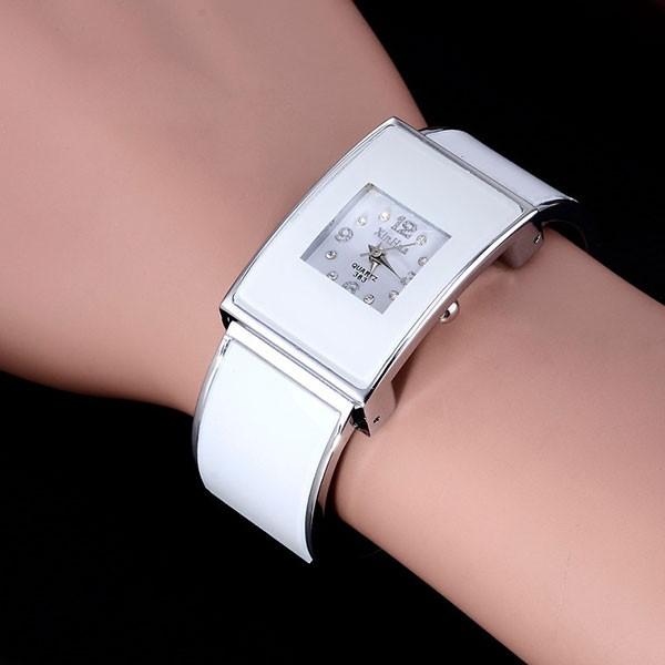 腕時計 レディース レディース腕時計 AV034 レクタンギュラー バングルウォッチ 存在感のあるシンプルデザイン |  | 05