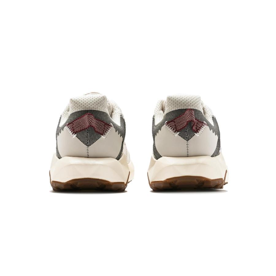ニューバランス メンズ　new balance　MNTR MTNTR　CB6　25.0cm　4E（幅広)　軽量　ベージュ　ス二−カ−　ランニング　ウォーキング | New Balance | 04