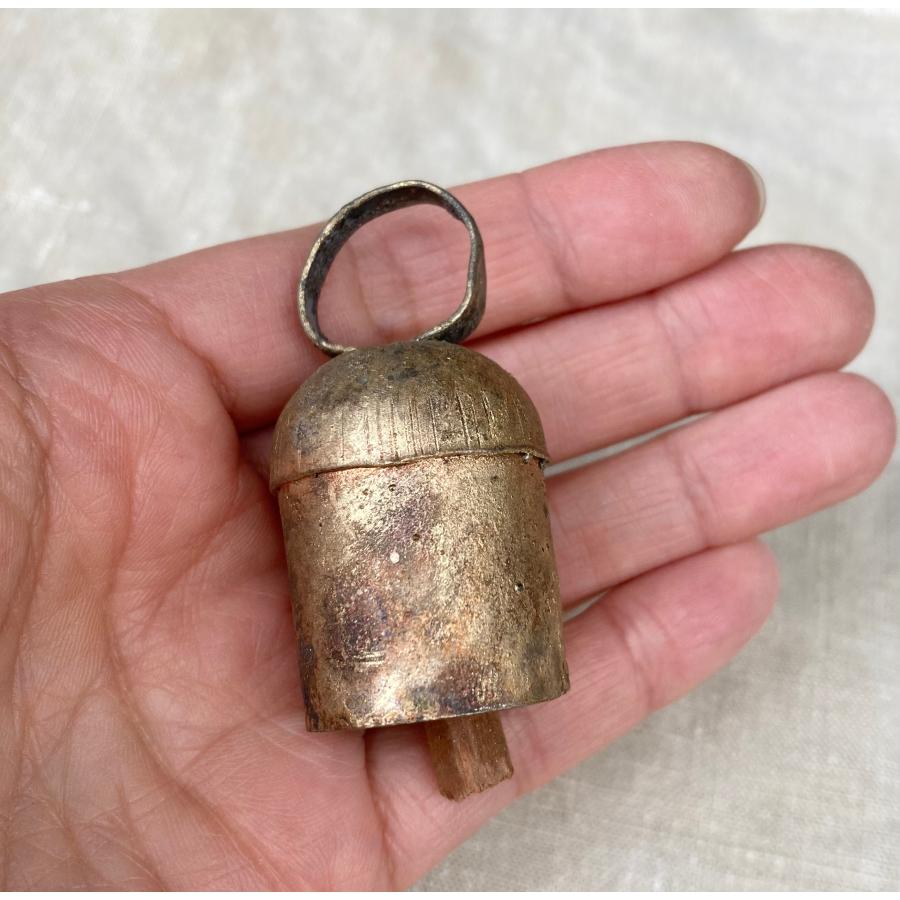 インド　ラスティックベル　マグ型天丸　4.7cm 　鈴　カウベル　クリスマス　飾り　オーナメント　シャビー |  | 04