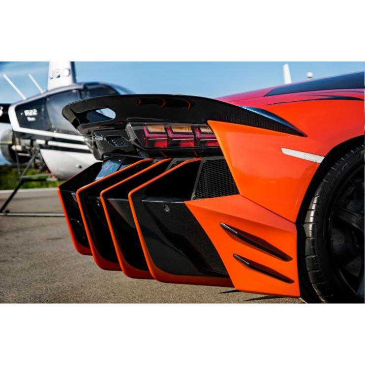 SVR/スーパーヴェローチェ レーシング ランボルギーニ アヴェン 