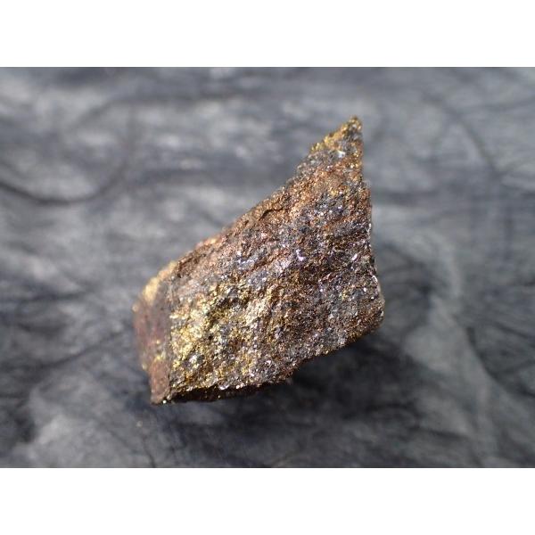 レニエル鉱（ゲルマニウムの主要な鉱石） Kipushi(Prince Leopold), Katanga, Congo 産　寸法　：　２２．５X１６．２X１５．１ｍｍ/１２ｇ｜vecsutoneclub