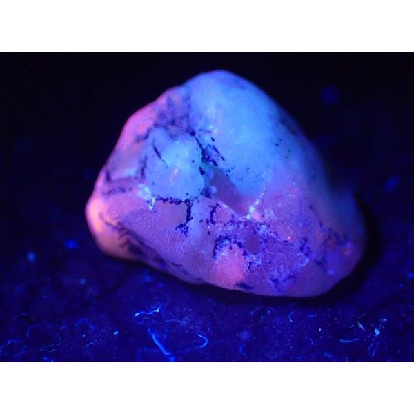 ハックマナイト結晶希少宝石鉱物標本