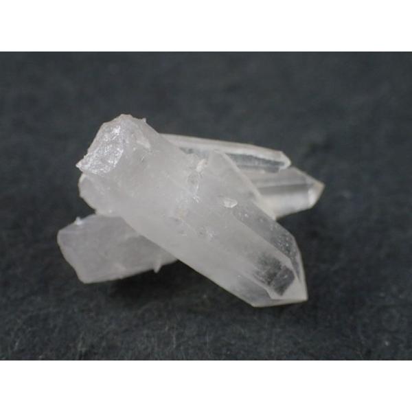 最高品質乙女水晶　山梨県乙女鉱山 産　寸法　：　20.4X14.2X13.1mm/3.0g　アクリルベース付｜vecsutoneclub｜02