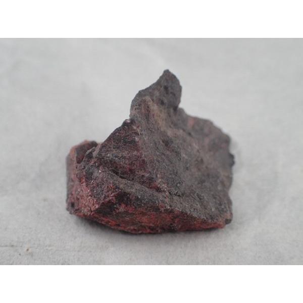 最高品質辰砂(Cinnabar) Almaden, Ciudad Real, Spain 産　寸法　：　38.1X33.3X21.1mm/20.5g｜vecsutoneclub｜03