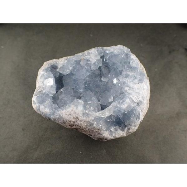 最高品質セレスタイト（天青石、Celestine) Mahajanga, Madagascar 産　寸法　： 86.3X75.3X50.7mm/578.5g