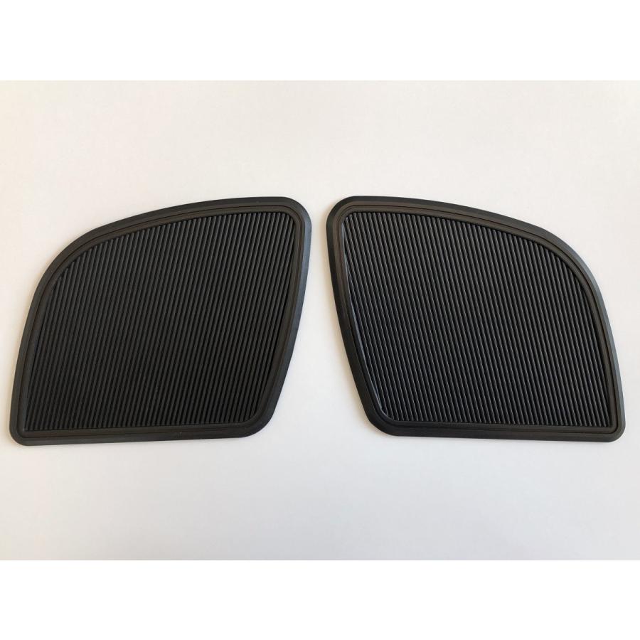 BMW　フューエルタンク　ラバーニーパッド　左右セット　R100RS　R100R　R80　R65　R90S　R60/7　R75/7　R80/7 |  | 02
