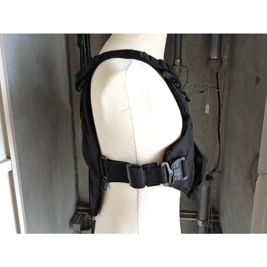 PROTECTOR SHELL　BLACK |  | 02