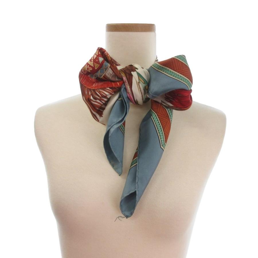 HERMES エルメス　カレ 90 cuirs du desert スカーフ HERMES（エルメス） カレ 90 CUIRS DU DESERT 砂漠の革飾り スカーフ