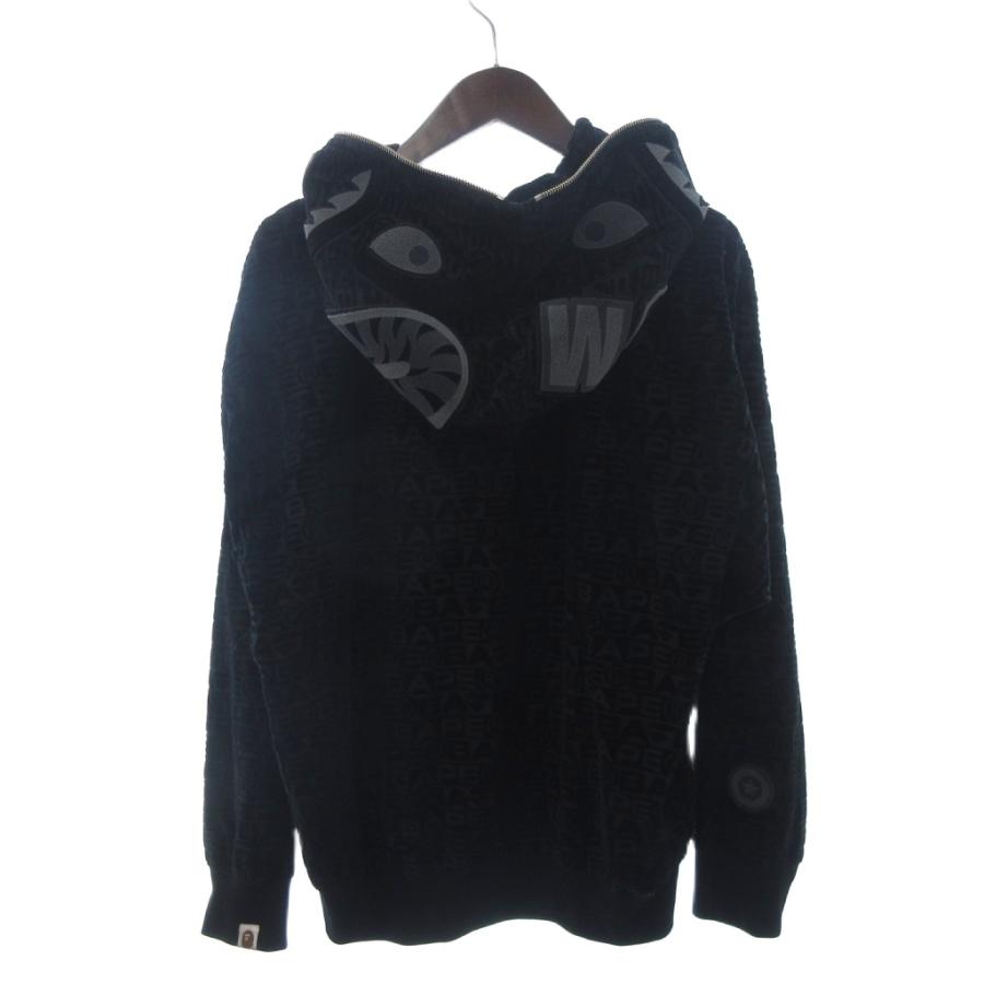 A BATHING APE（アベイシングエイプ） 美品 SHARK HOODIE モノグラム