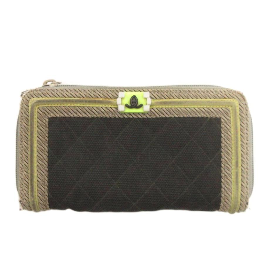 CHANEL（シャネル） ボーイ 長財布 小銭入れ カード入れ ネオンカラー 