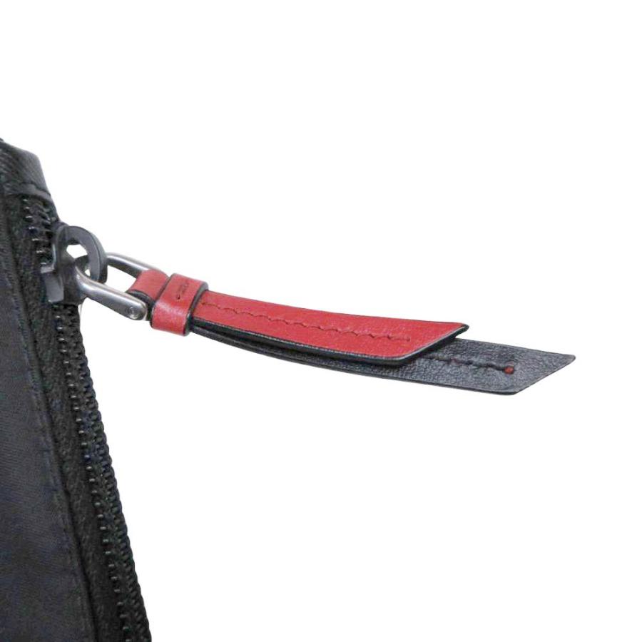 PRADA（プラダ） 美品 2018年 ロボット メタルアップリケ ポーチ 小物