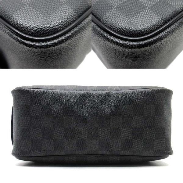LOUIS VUITTON（ルイ・ヴィトン） ダミエ グラフィット トワレ ポーチ