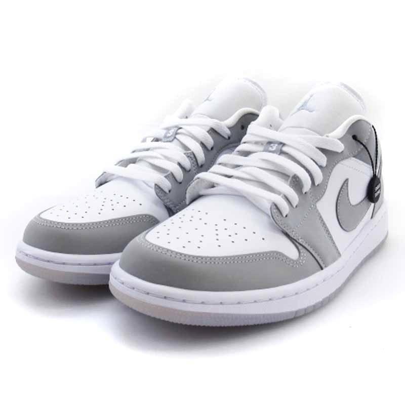 NIKE（ナイキ） 未使用品 タグ付き WMNS Air Jordan 1 Low Wolf Grey
