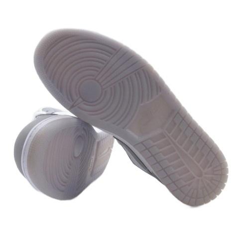 NIKE（ナイキ） 未使用品 タグ付き WMNS Air Jordan 1 Low Wolf Grey