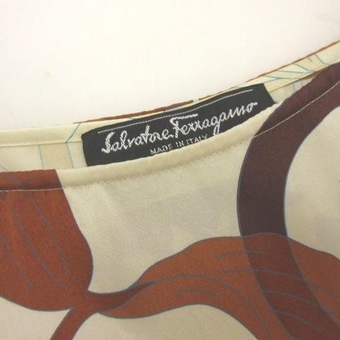 サルヴァトーレフェラガモ Salvatore Ferragamo 花柄 総柄