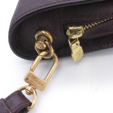 LOUIS VUITTON（ルイ・ヴィトン） タイガ バイカル セカンドバッグ