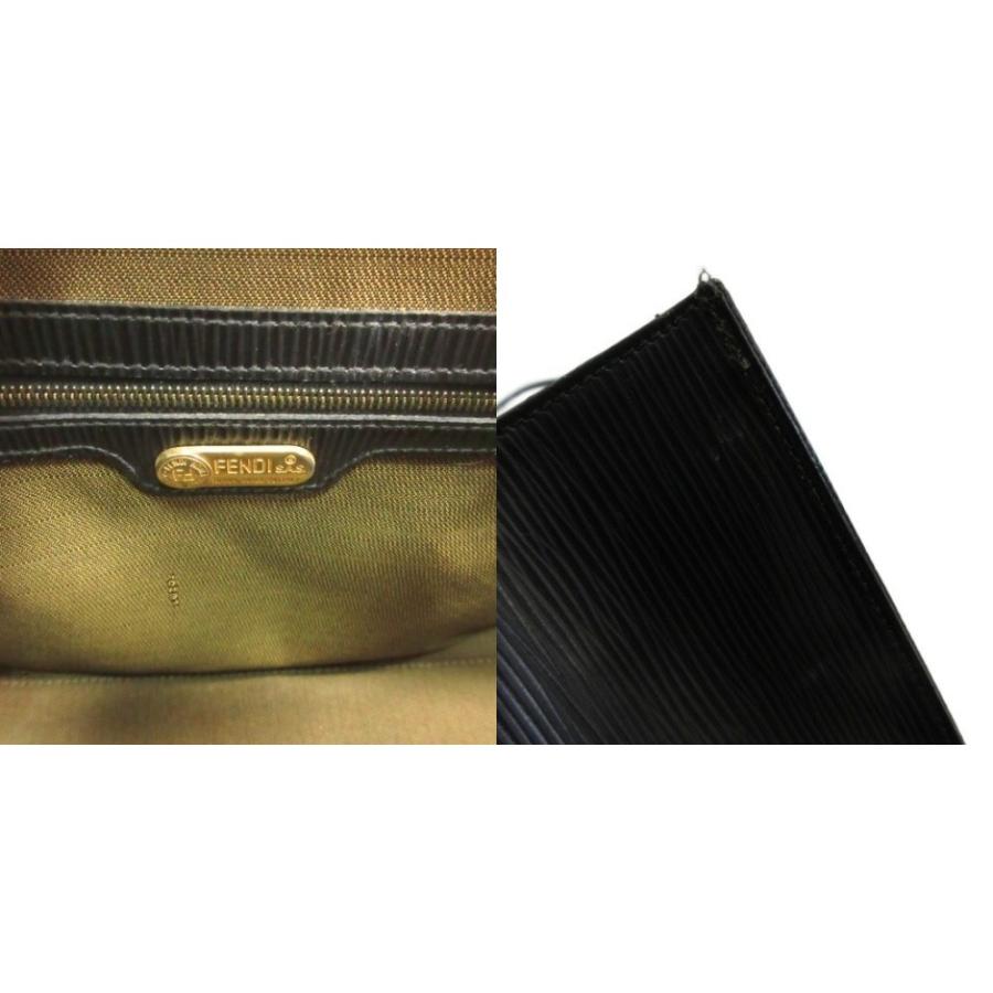 FENDI（フェンディ） エピ ショルダーバッグ レザー ロゴ型押し