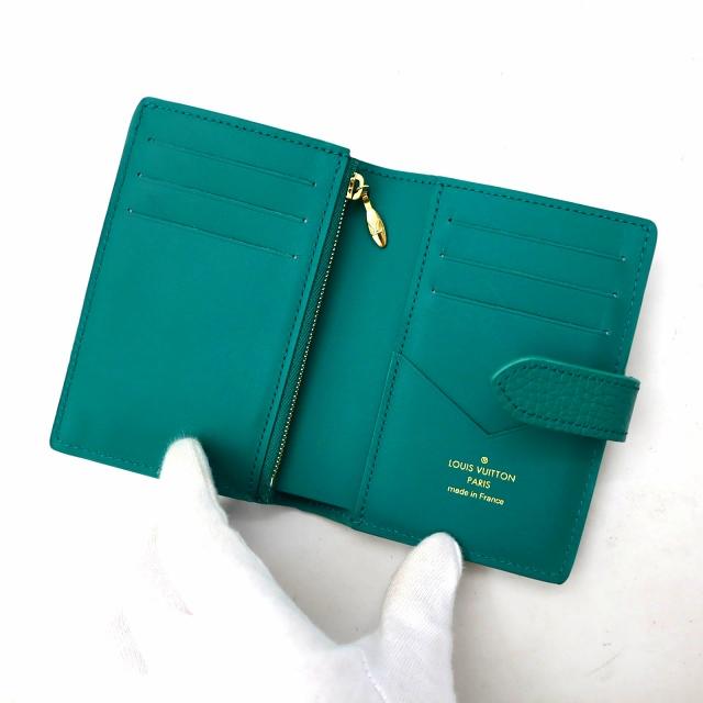 ルイヴィトン LOUIS VUITTON M82438 トリヨンレザー LV ヴェルティカル 