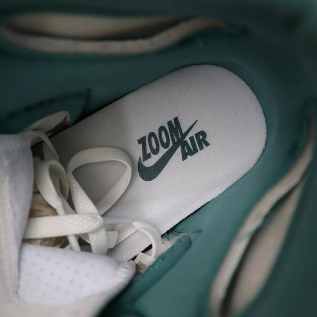NIKE 未使用品 ナイキ DV1307-130 AIR JORDAN 1 HIGH ZOOM CMFT 2 