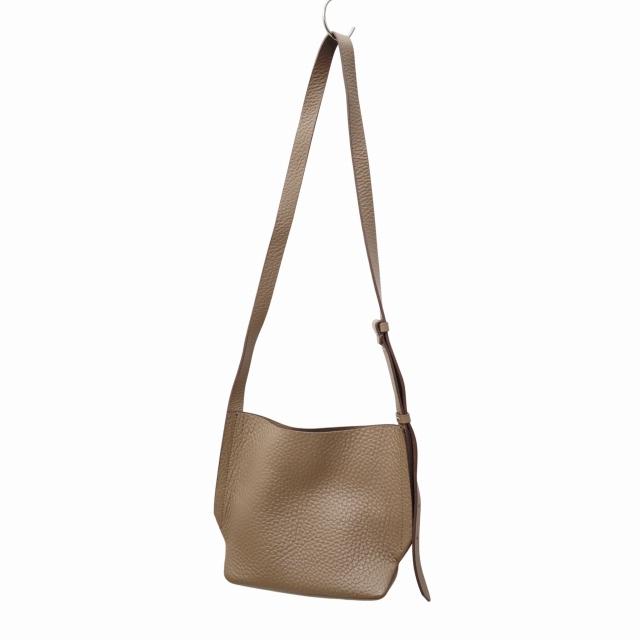 イアクッチ IACUCCI GUSCIO グッシオ パンチング ショルダーバッグ