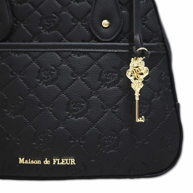 メゾンドフルール Maison de FLEUR モノグラムトラペゾイドバッグ 型