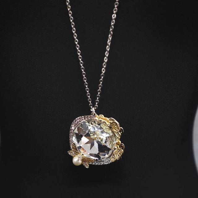 スワロフスキー SWAROVSKI 大粒パヴェ バタフライ ペンダント 
