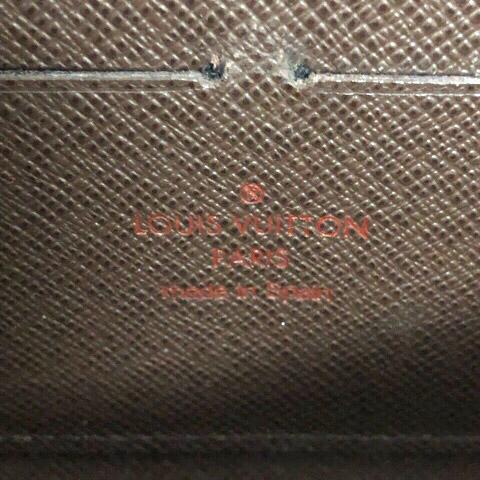 LOUIS VUITTON（ルイ・ヴィトン） ジッピー・ウォレット ラウンド 財布 