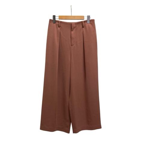 ついに、出品ＶＯGＥＬＥ1900〜2 ユニクロ（UNIQLO） ドレープワイドクロップドパンツ 無地 タック 221