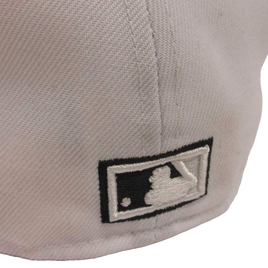 New Era 59FIFTY ホワイトキャップ 7 1/2supreme Supreme x New Era 59FIFTY Fitted Hat White Black Logo Size 7 1/2