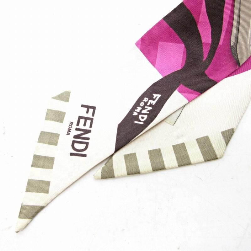 FENDI フェンディ ラッピー スカーフ ズッカ柄 チェーン ロゴ