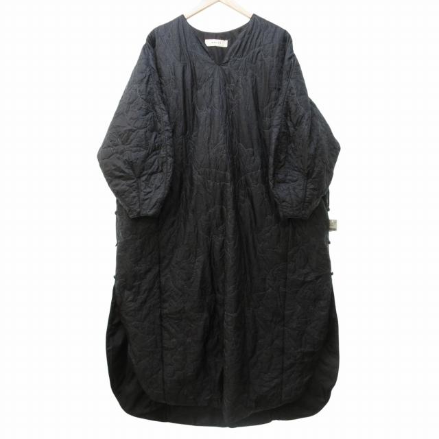 新品　WRYHT QUILTED SAHARA DRESS 未使用品 ライト WRYHT タグ付 24AW QUILTED SAHARA DRESS ドレス