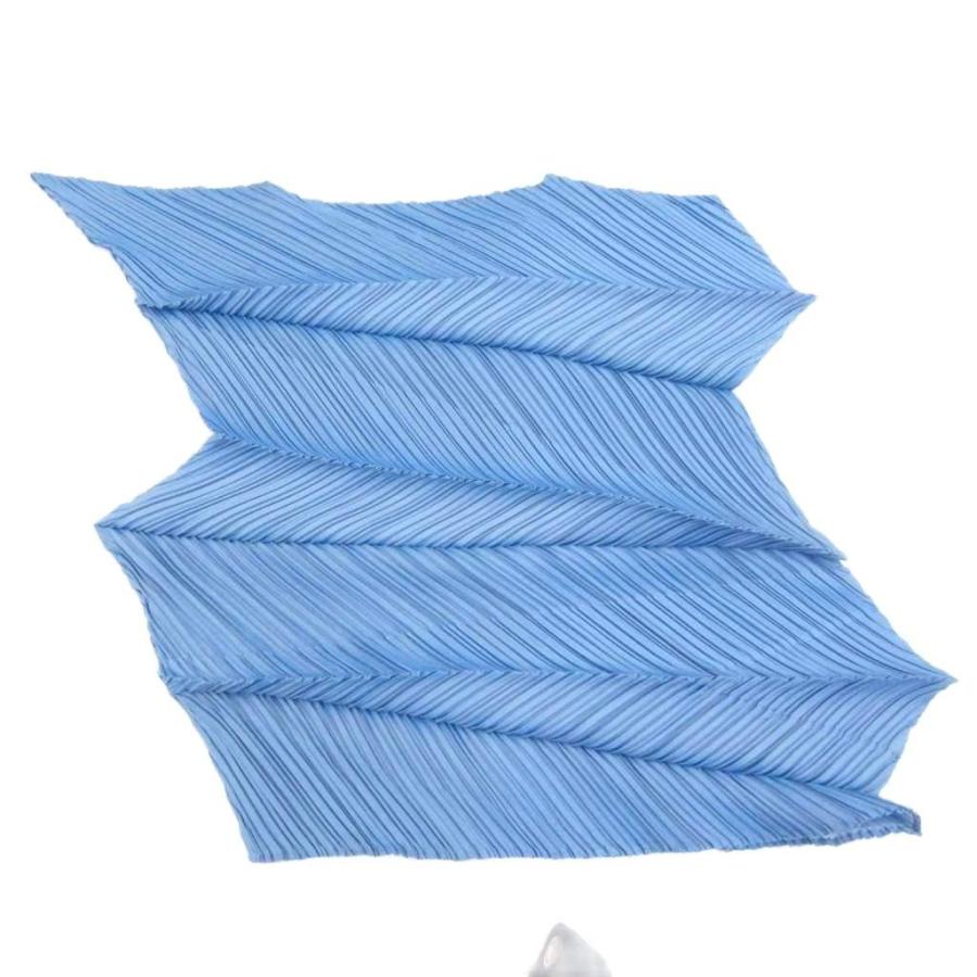 【極美品/希少デザイン】イッセイミヤケ ストレッチプリーツ カットソー ブルー系 極美品/希少デザイン】イッセイミヤケ ストレッチプリーツ カットソー
