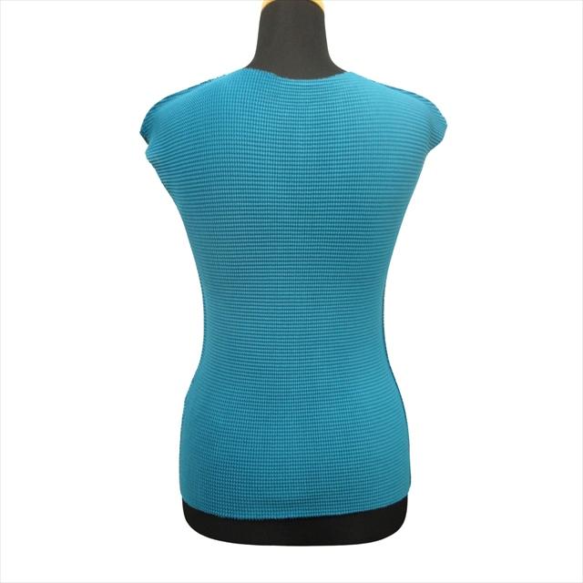 ME ISSEY MIYAKE ワッフルカットソー 半袖 フレンチスリーブ 総柄 ME ISSEY MIYAKE ワッフルカットソー 半袖 フレンチスリーブ 総柄