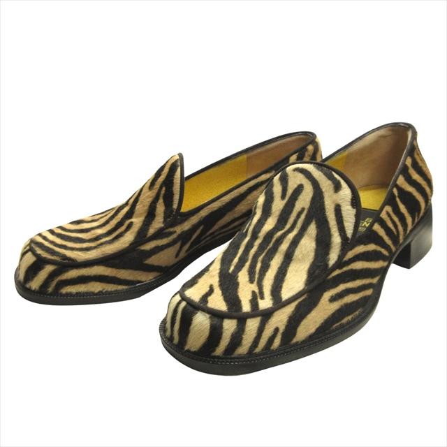 【美品】FENDIフェンディ ゼブラ柄 ハラコ レザー ローファー スリッポン FENDI 美品 フェンディ ゼブラ柄 ハラコ レザー オペラ シューズ