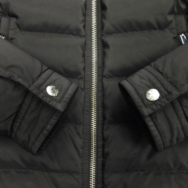 PRADA（プラダ） 23aw トライアングルロゴ ダウン ジャケット ブルゾン 