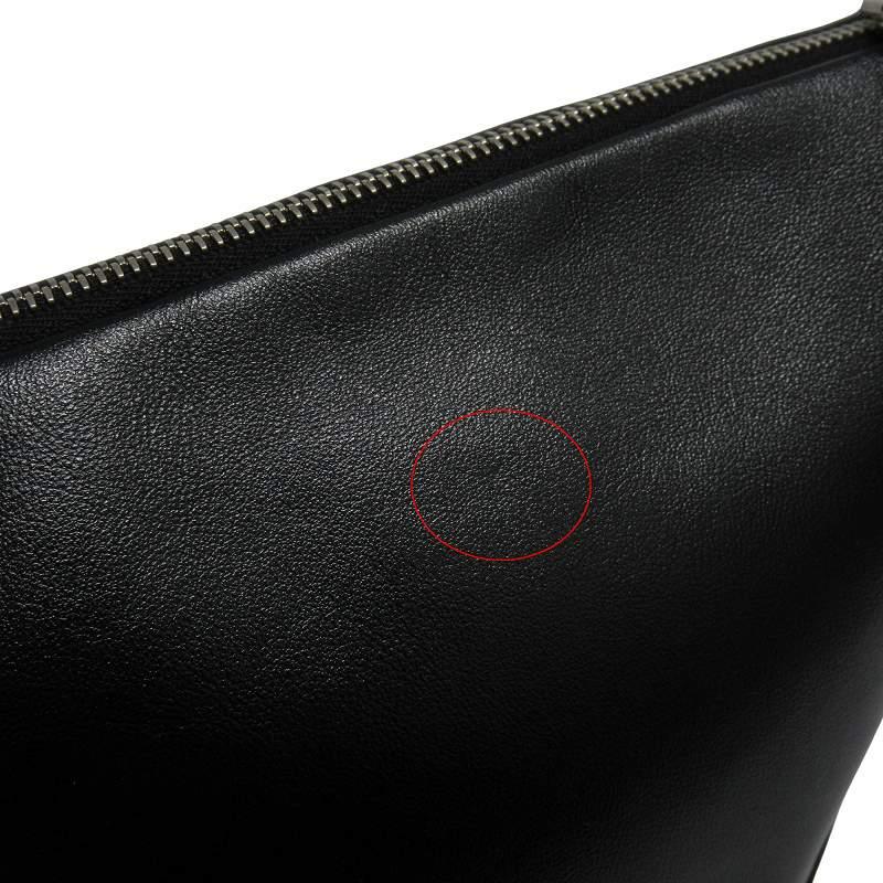 【良品】PRADA チェーンショルダーミニポーチ トライアングル型 ブラック PRADA（プラダ） 良品 トライアングル レザー ショルダーバッグ