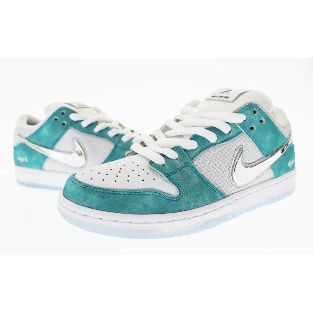 26.5 APRIL SKATEBOARDS Nike SB Dunk Low